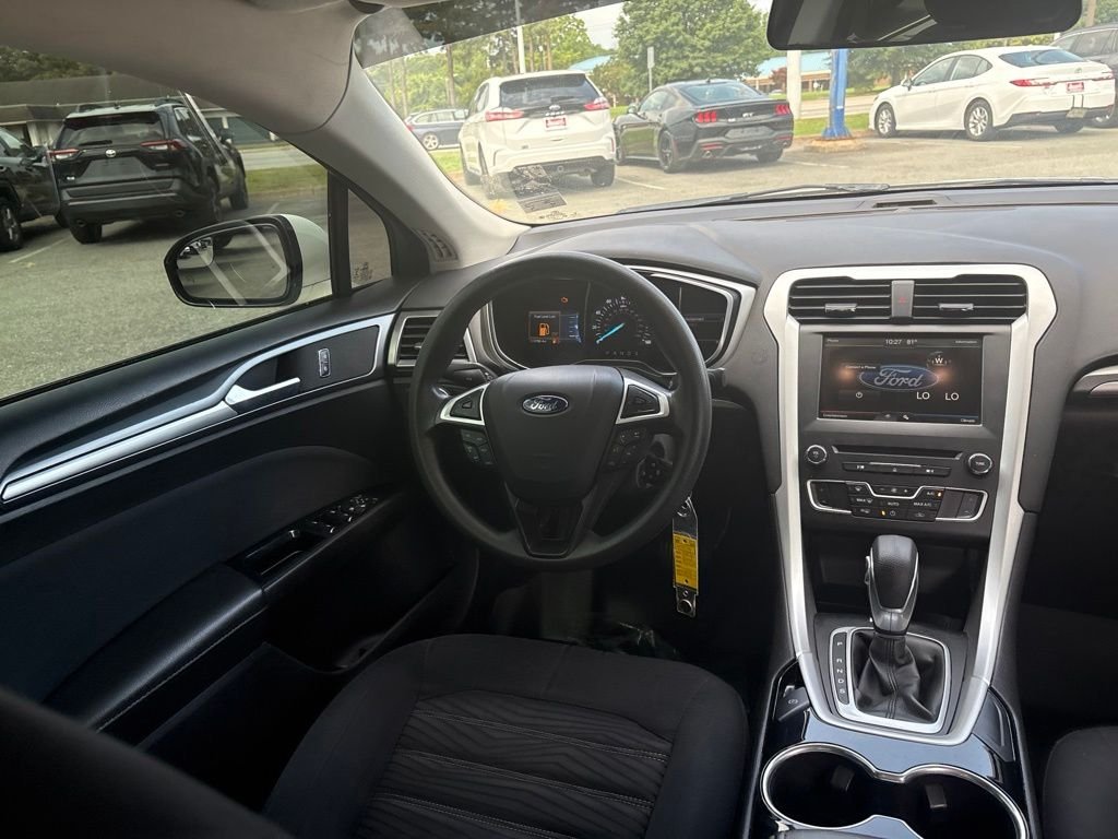 Used 2016 White Ford SE image 8