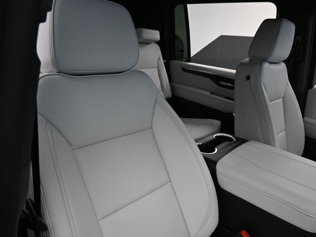 2025 Chevrolet Suburban Premier - Photo 47