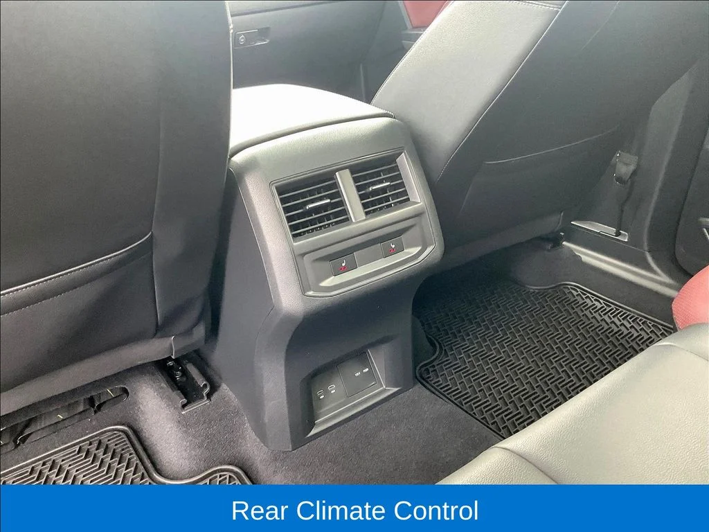 Used 2021 Deep Black Pearl Volkswagen 3.6L V6 SEL Premium image 21