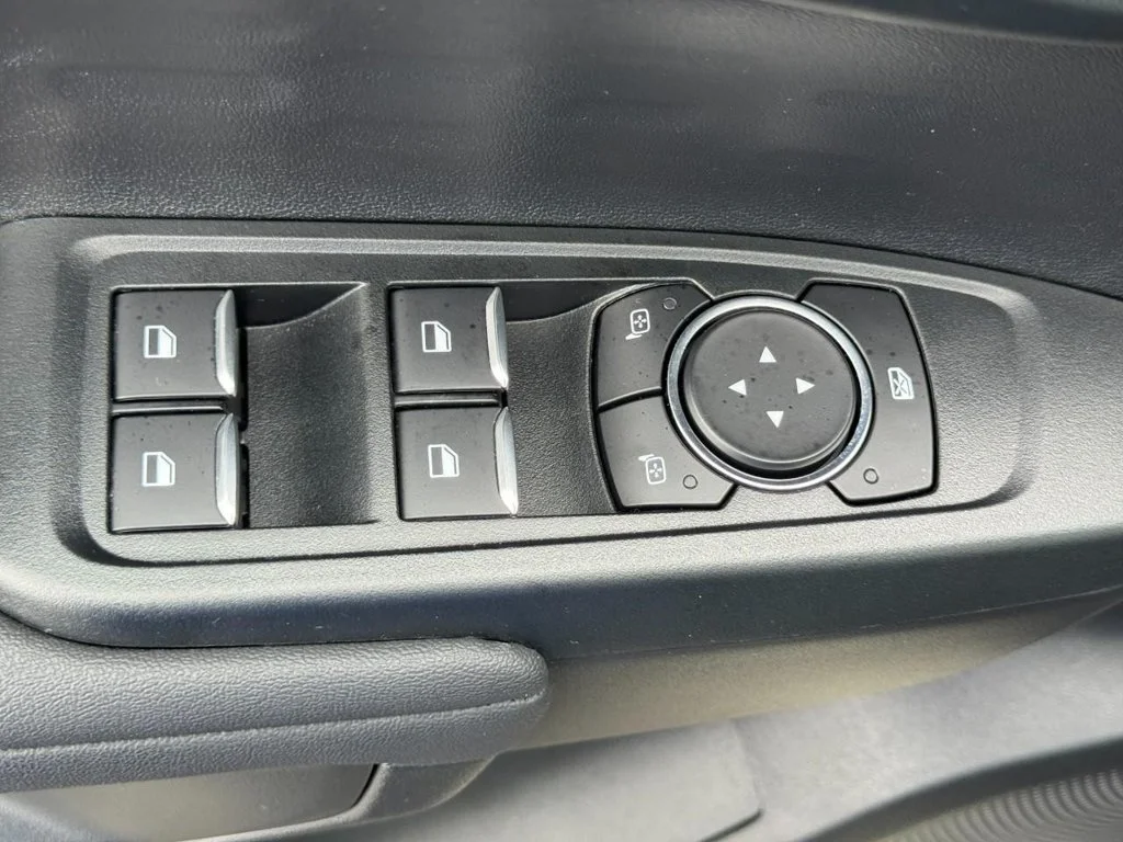 Used 2025 Beige Ford XL image 24