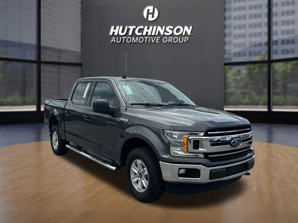 Used 2020  Ford XL image 1
