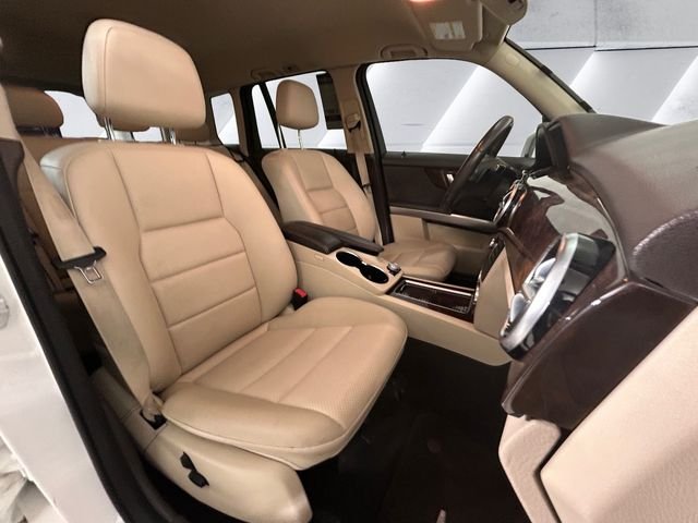 Used 2015 Black Mercedes-Benz GLK 350 image 14