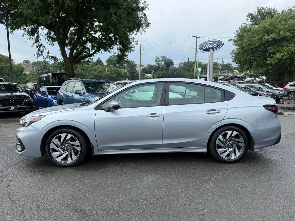 Used 2024 Ice Silver Metallic Subaru Limited image 11