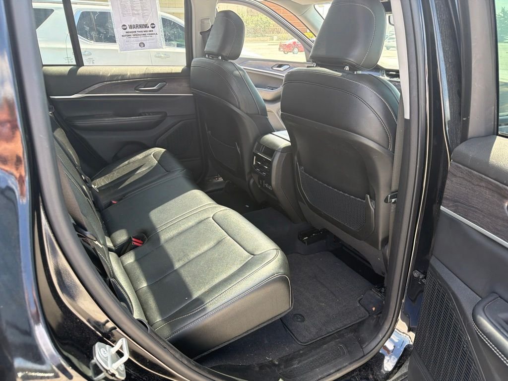 Used 2023 Black Jeep Limited image 30