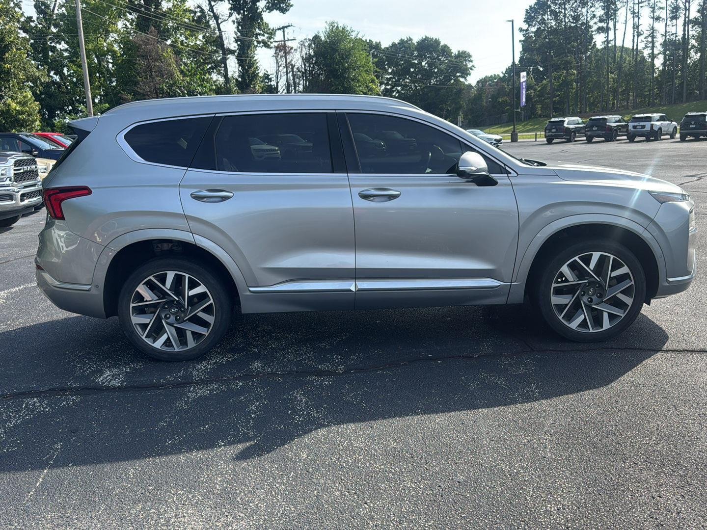 Used 2021 SILVER HYUNDAI  image 2