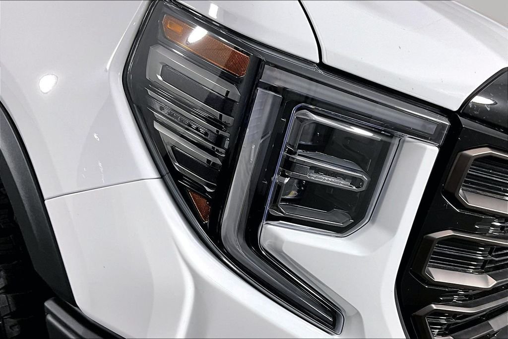 Used 2026 White GMC AT4X image 30