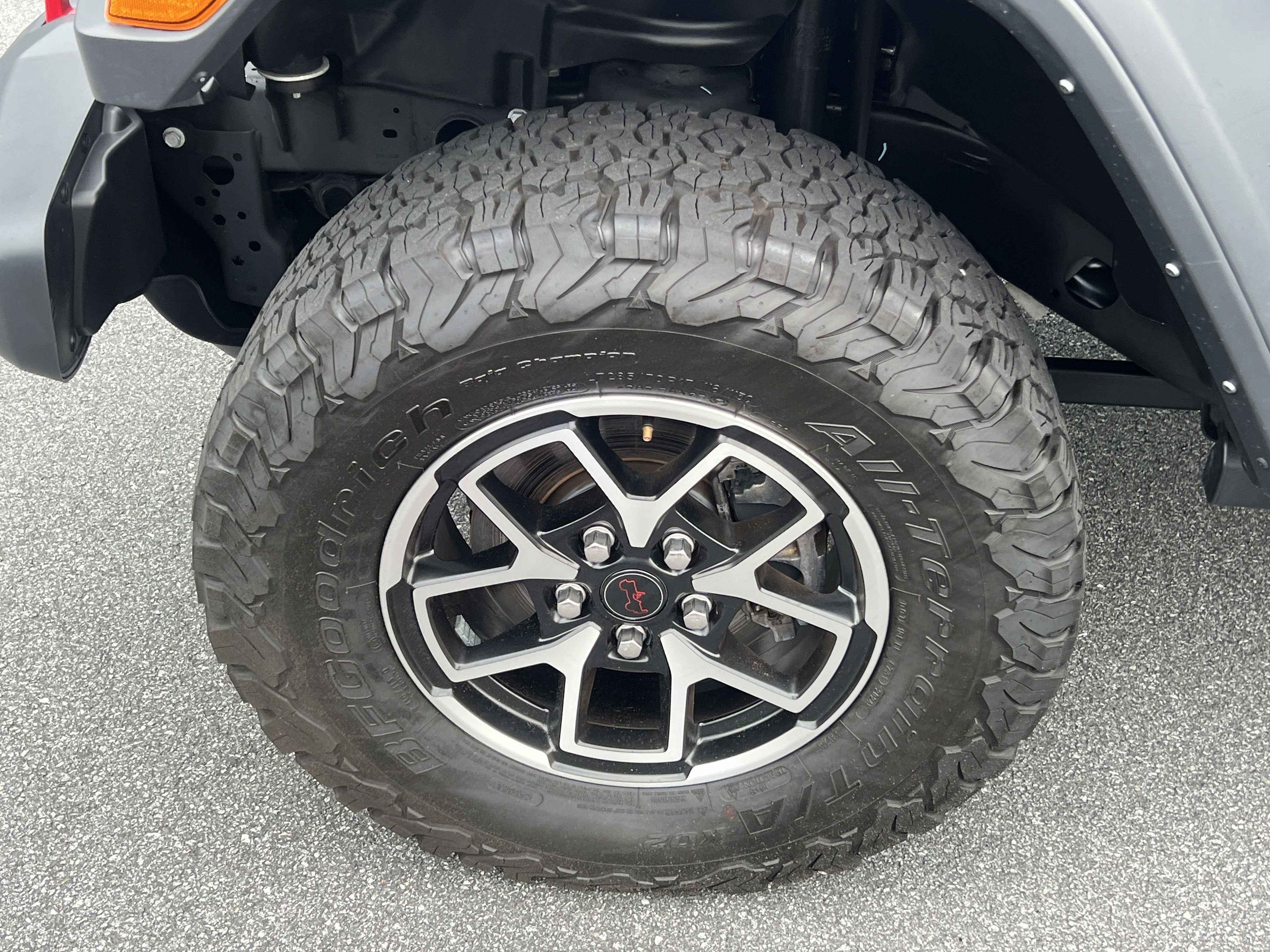 Used 2025 Black Clearcoat Jeep Rubicon image 13
