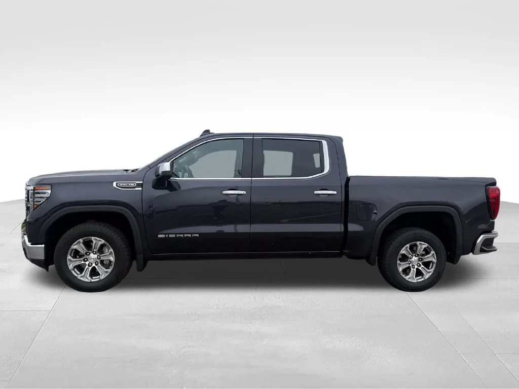 Used 2025 Silver GMC SLT image 2