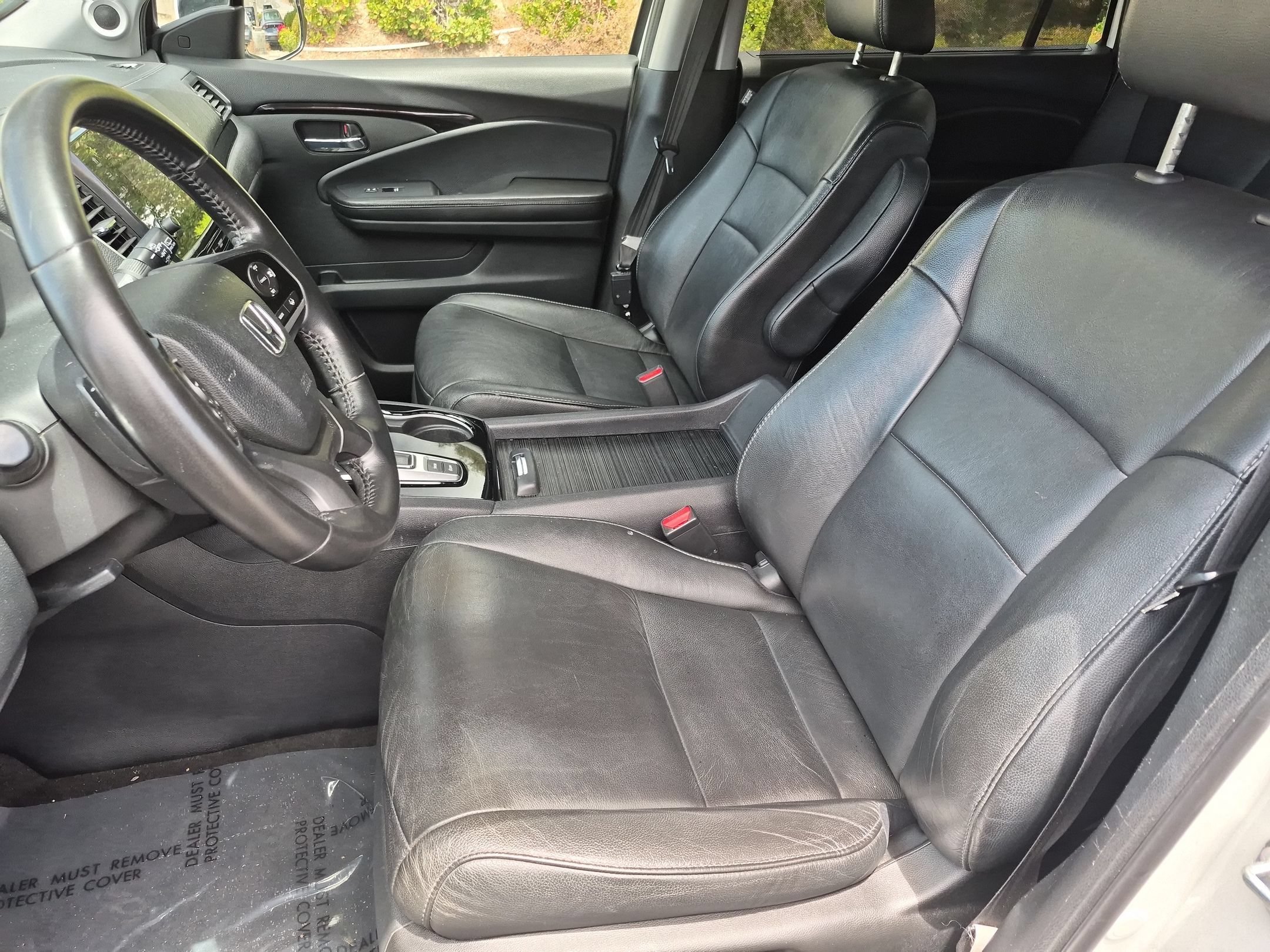 Used 2019 White Diamond Pearl Honda Touring 8-Passenger image 26