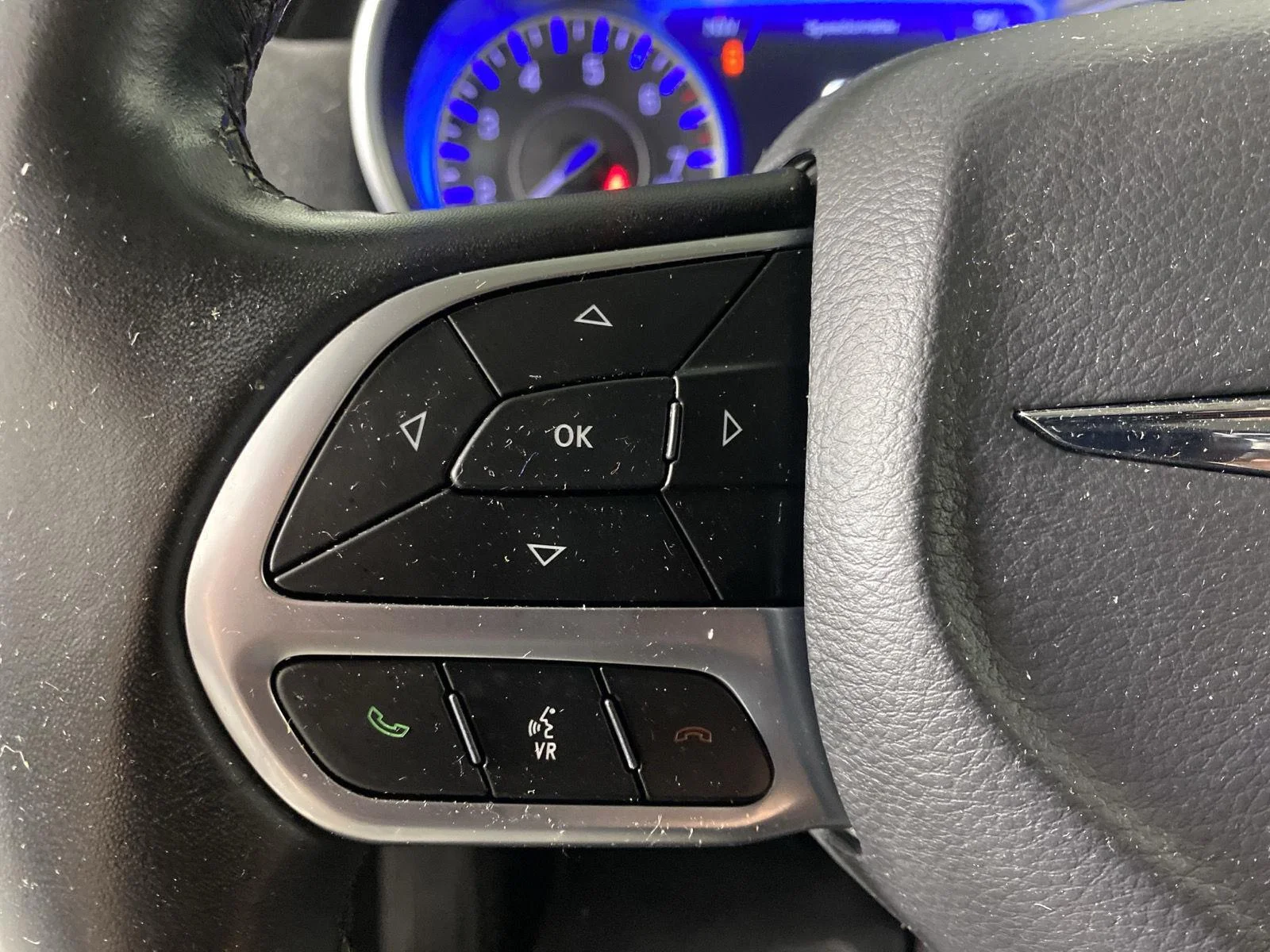 Used 2019 Gloss Black Chrysler Touring image 18