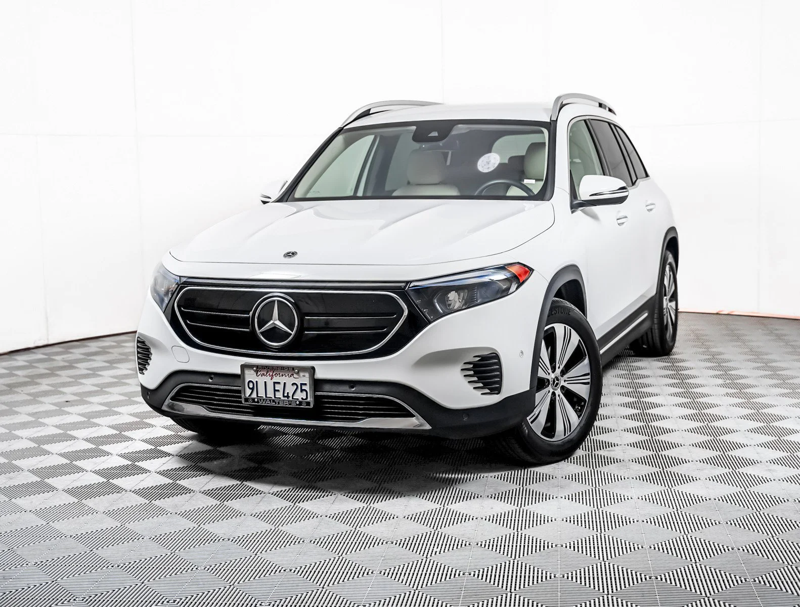 2023 Mercedes-Benz EQB Base