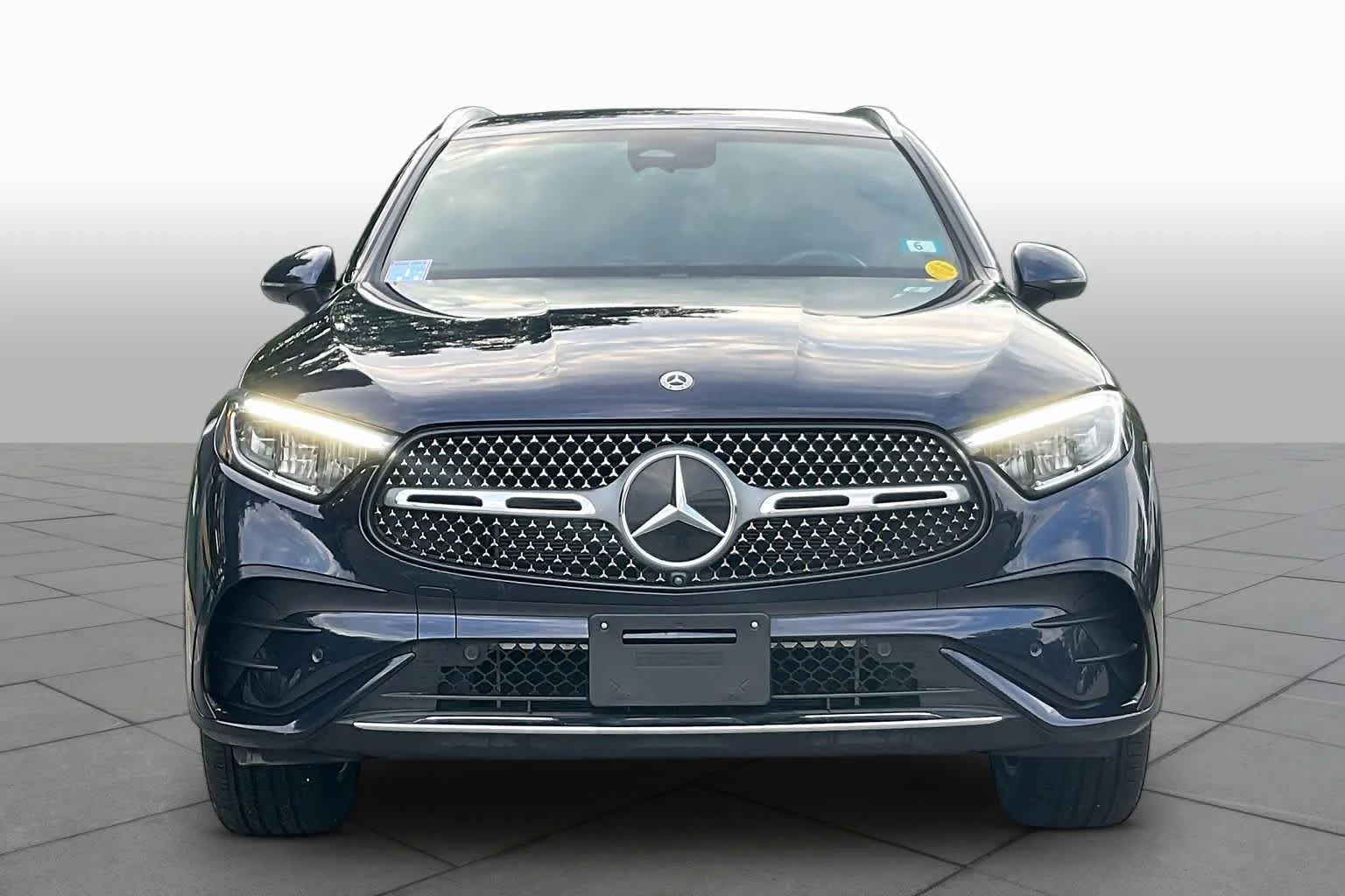Used 2023 Nautical Blue Metallic Mercedes-Benz GLC 300 image 3