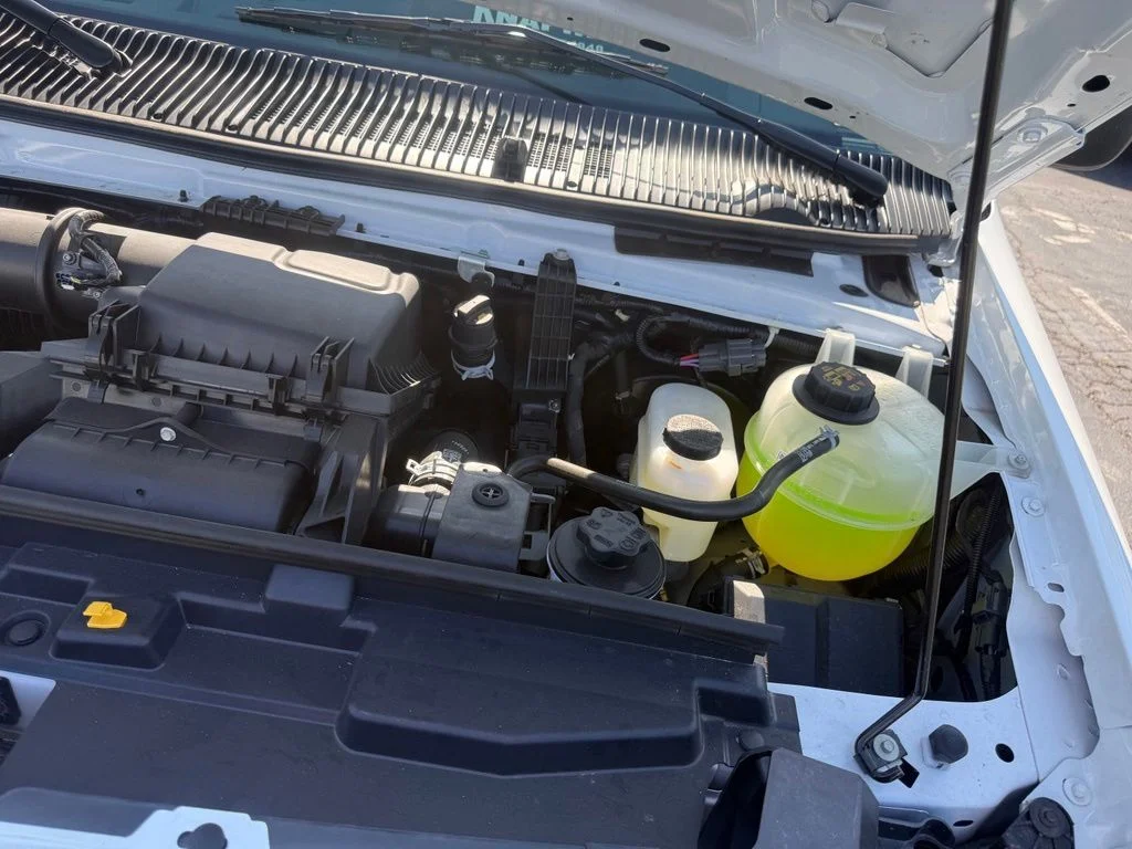 New 2026 Oxford White Ford E-350 SRW image 60