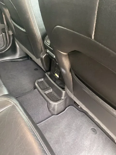 Used 2019 Granite Crystal Clearcoat Metallic Jeep Unlimited Sahara image 19