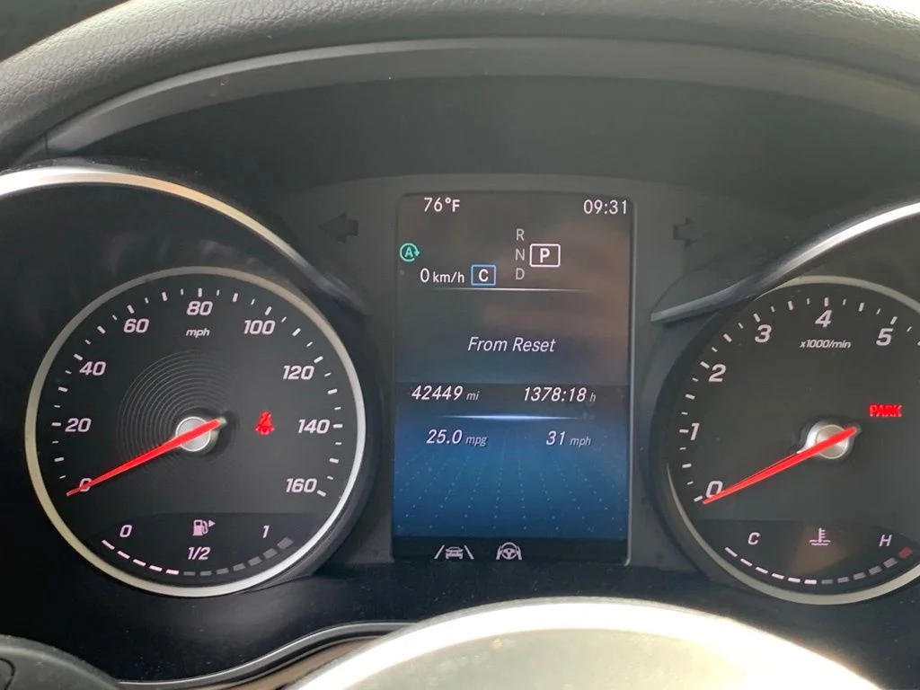 Used 2022 Gray Mercedes-Benz GLC 300 image 16