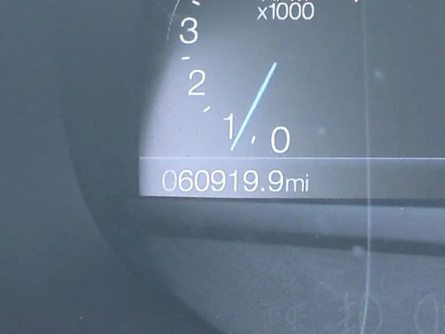 Used 2024 Gray Ford SEL image 23