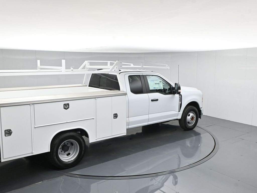 New 2026 Oxford White Ford XL image 45