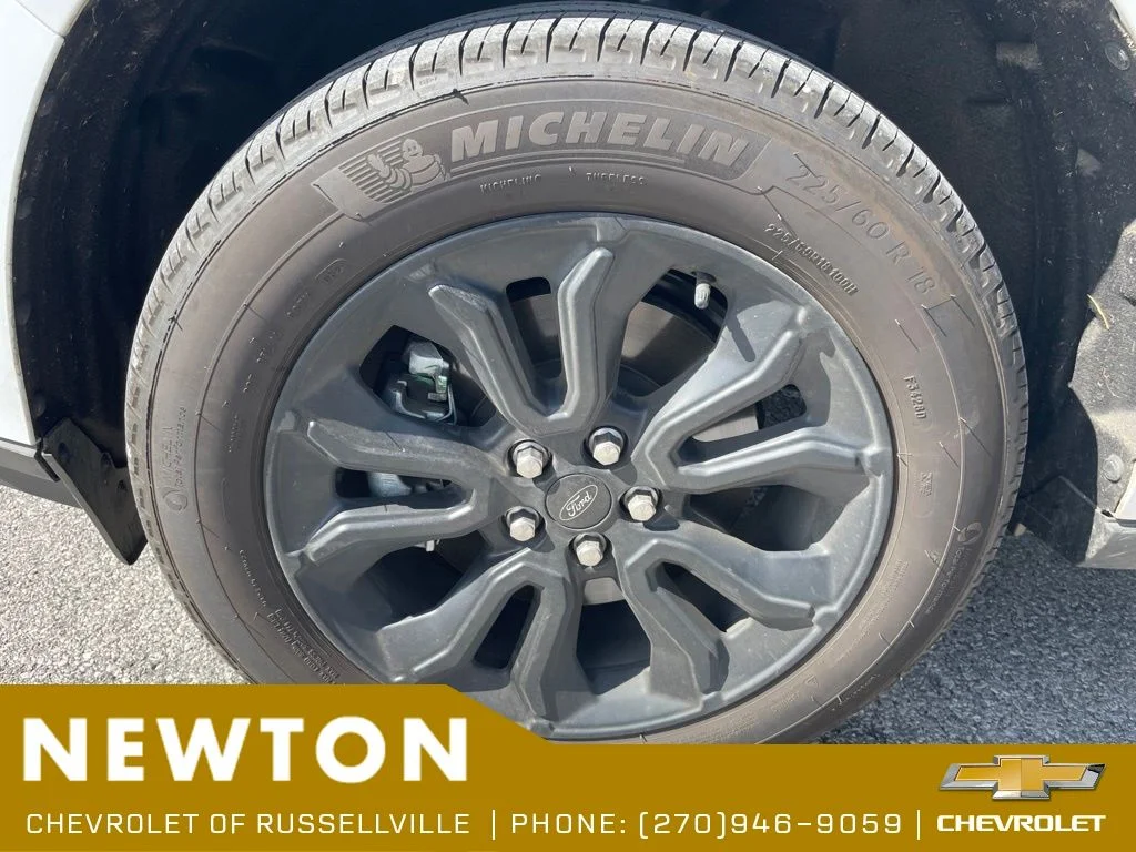 Used 2024 Oxford White Ford XLT image 19
