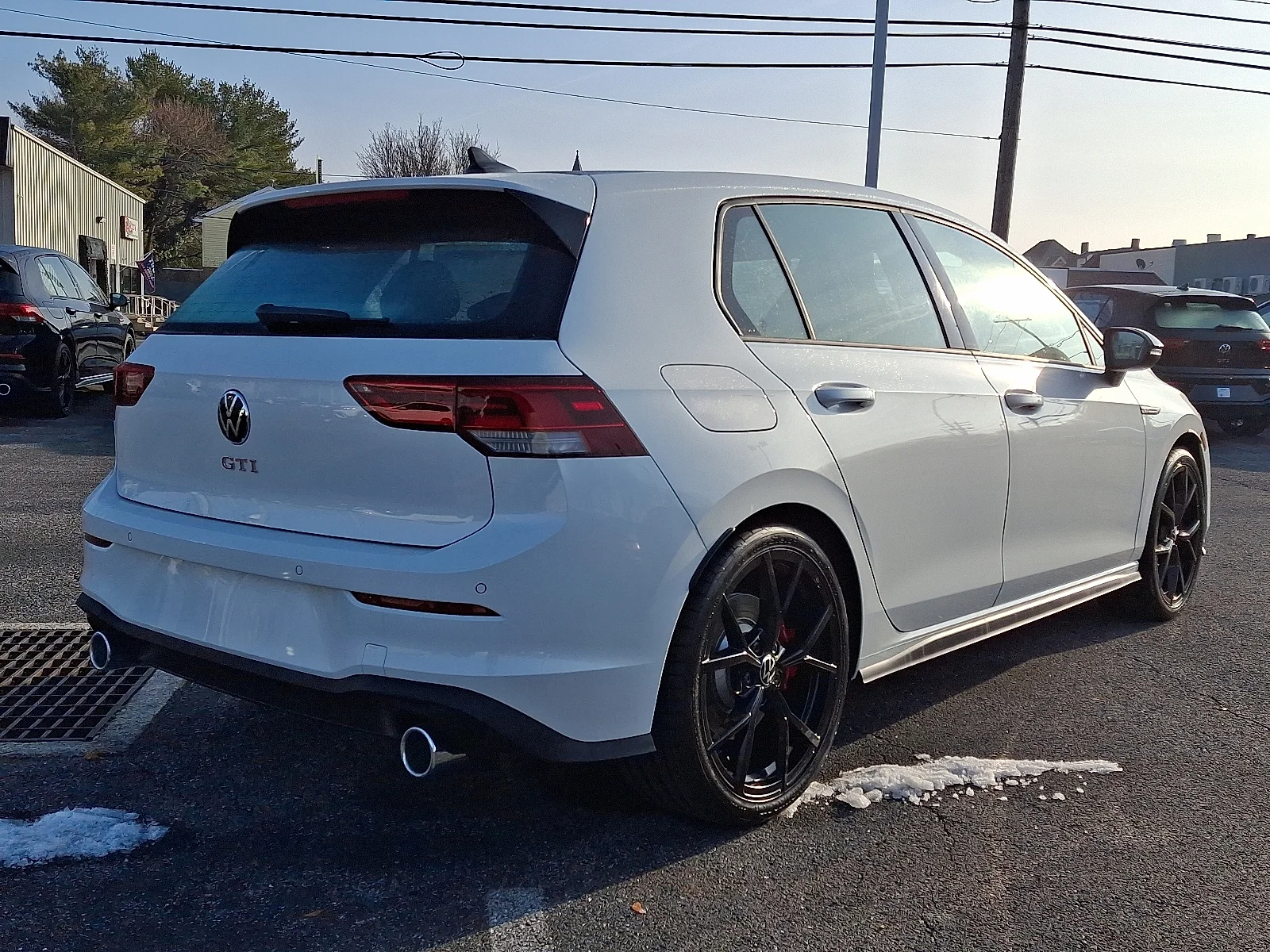 Used 2024 Opal White Pearl/Black Roof - 0PA1 Volkswagen 380 S image 4