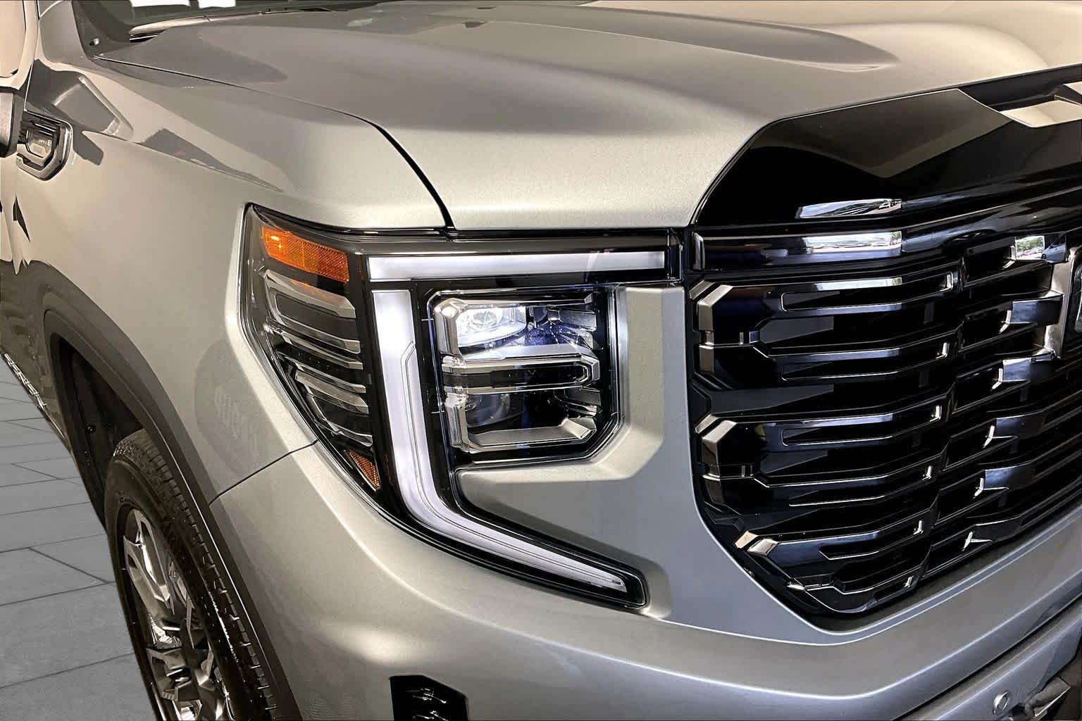 Used 2026 Sterling Metallic GMC Denali Ultimate image 27