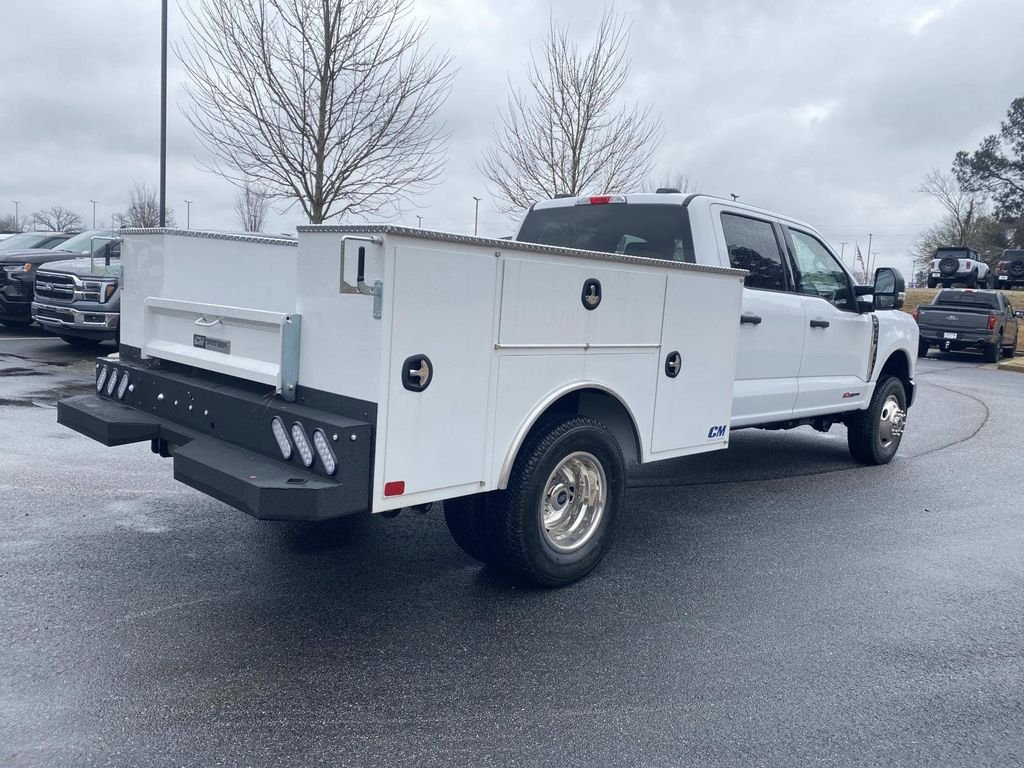 New 2026 Oxford White Ford F-350® XLT image 3