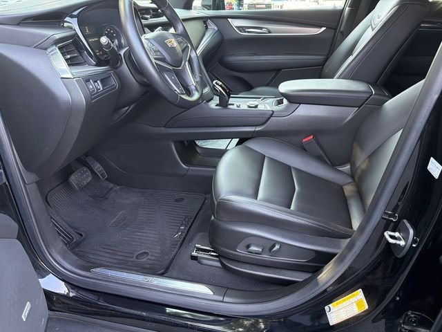 Used 2023 Black Cadillac Luxury image 9