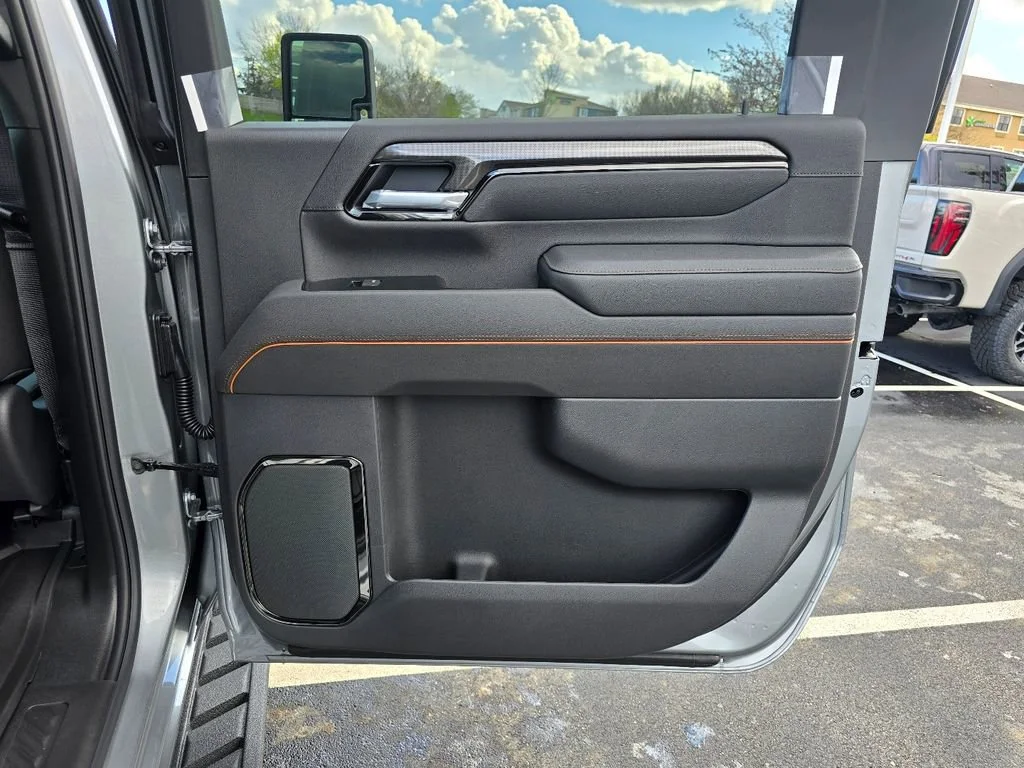 2026 GMC Sierra 2500HD AT4 - Photo 31