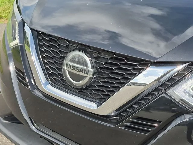 Used 2021 Black Nissan S image 36