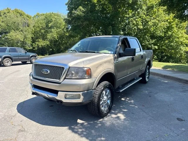 Used 2004 Beige Ford XLT image 3