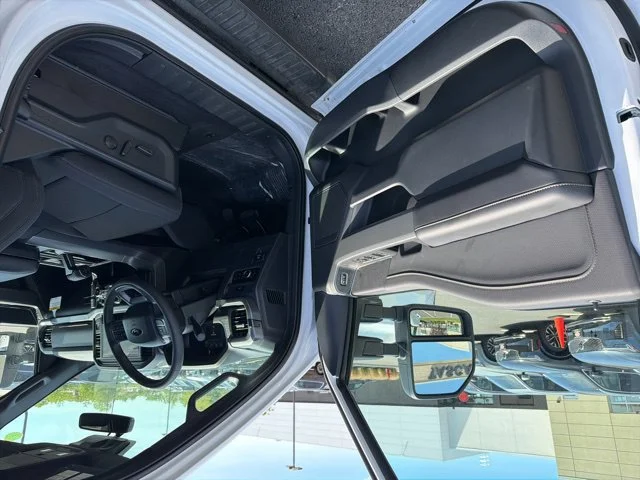 New 2026 Oxford White Ford XLT image 12