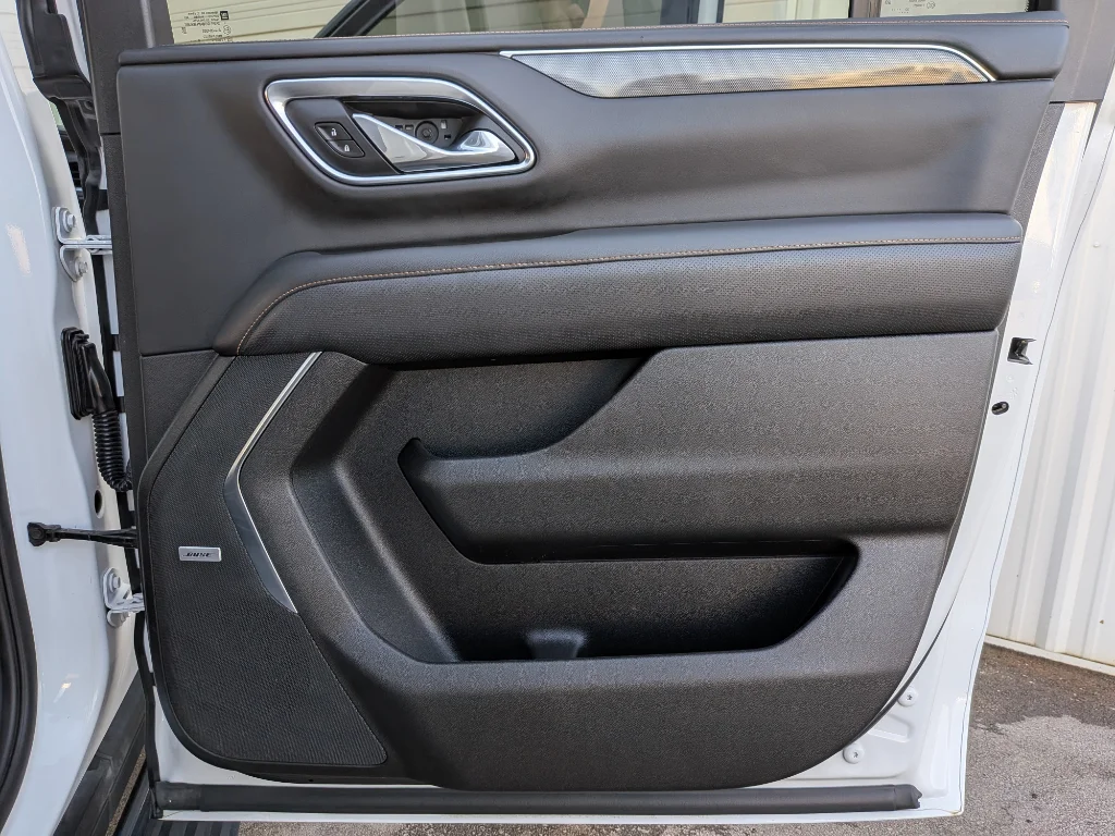 Used 2021 Summit White GMC AT4 image 18