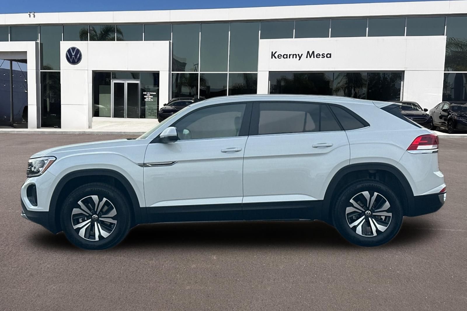 New 2026  Volkswagen SE image 7