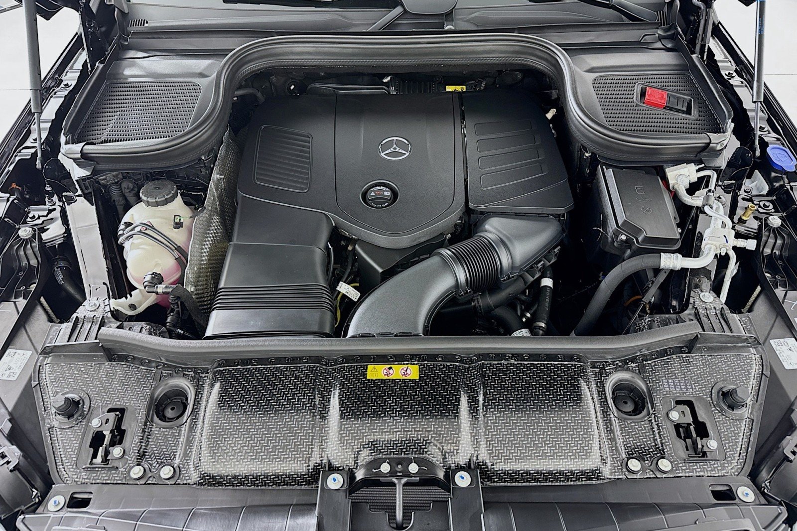 New 2026 Obsidian Black Metallic Mercedes-Benz GLE 350 4MATIC® SUV image 6