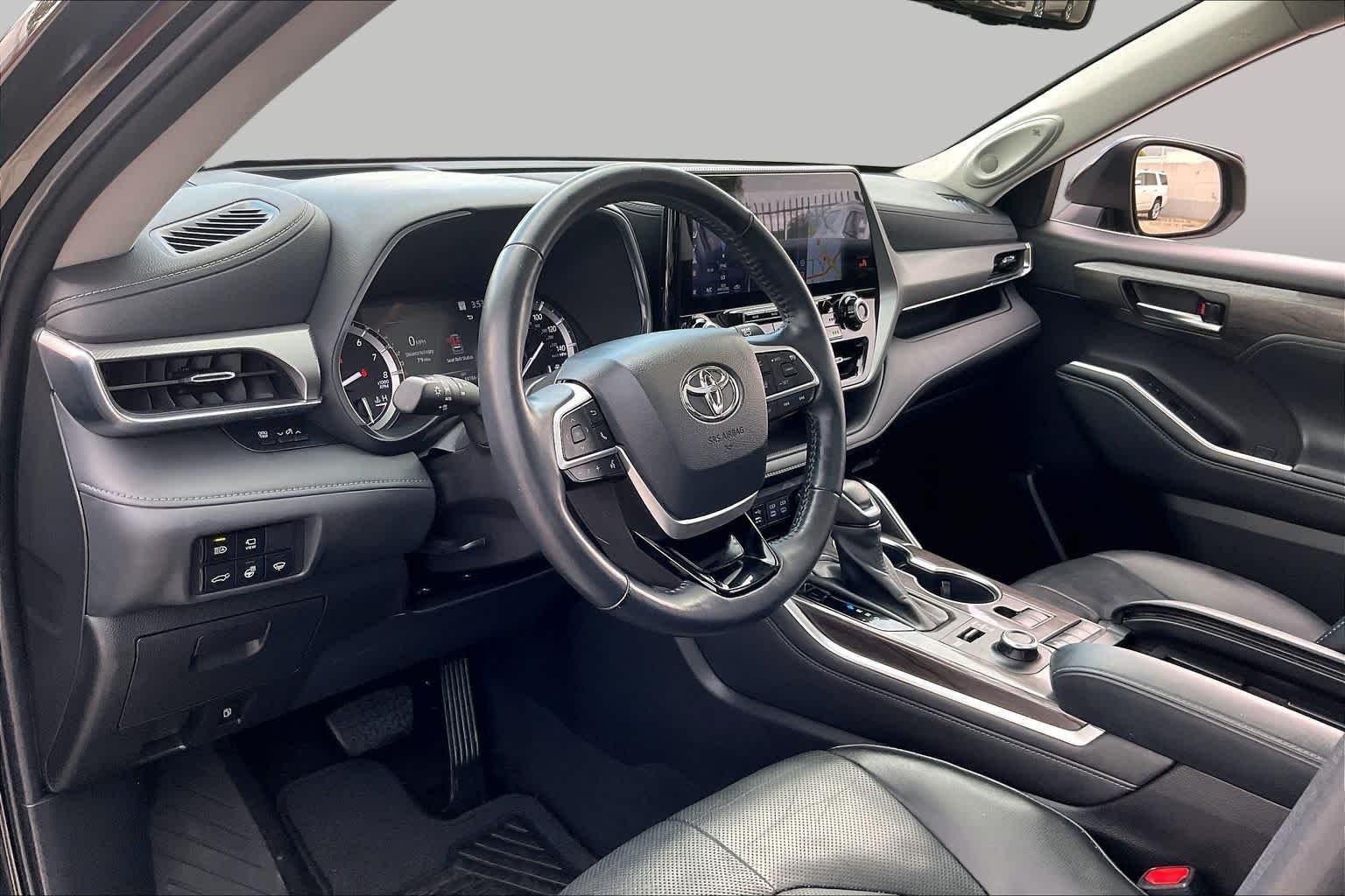 Used 2022 Midnight Black Metallic Toyota Platinum image 18