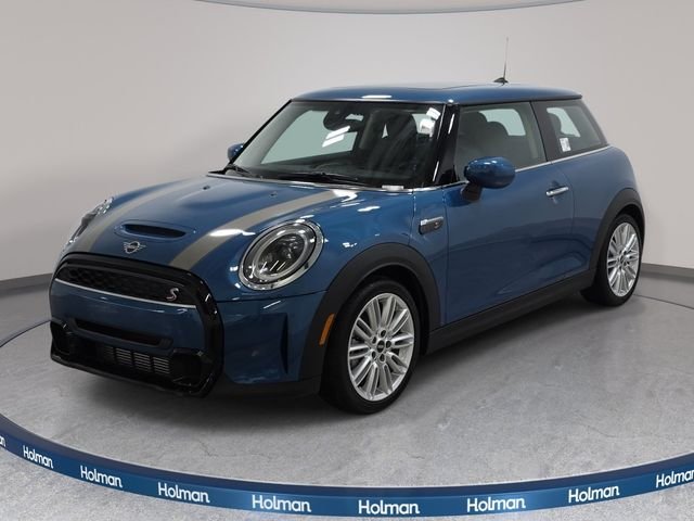 2024 MINI Hardtop Cooper S's photo