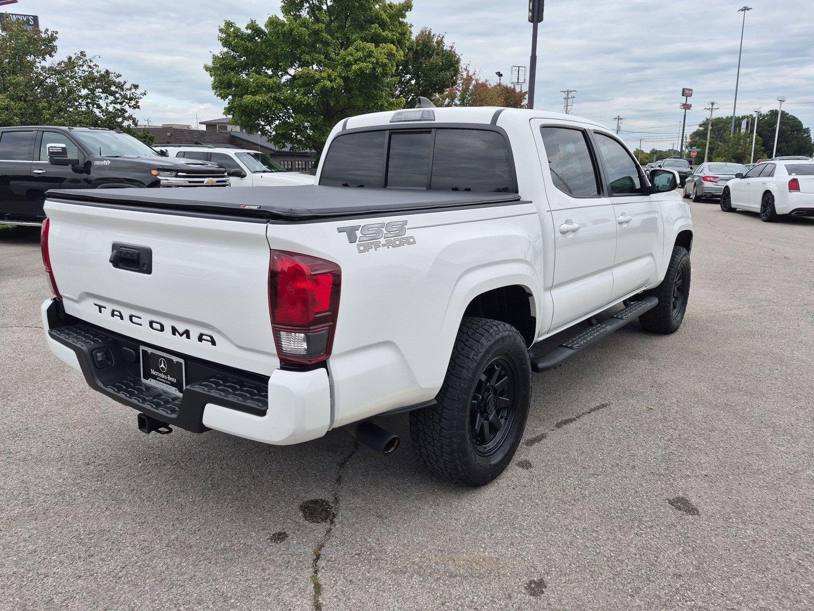 Used 2023 Ice Cap Toyota SR image 5