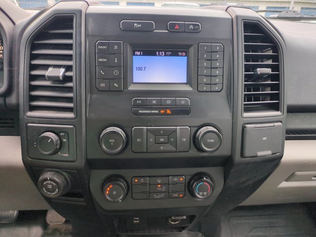 Used 2019 Oxford White Ford  image 24