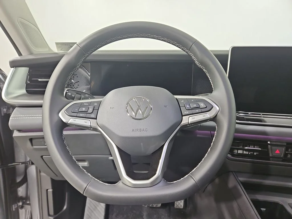 New 2026 Silver Volkswagen 2.0T SE image 14
