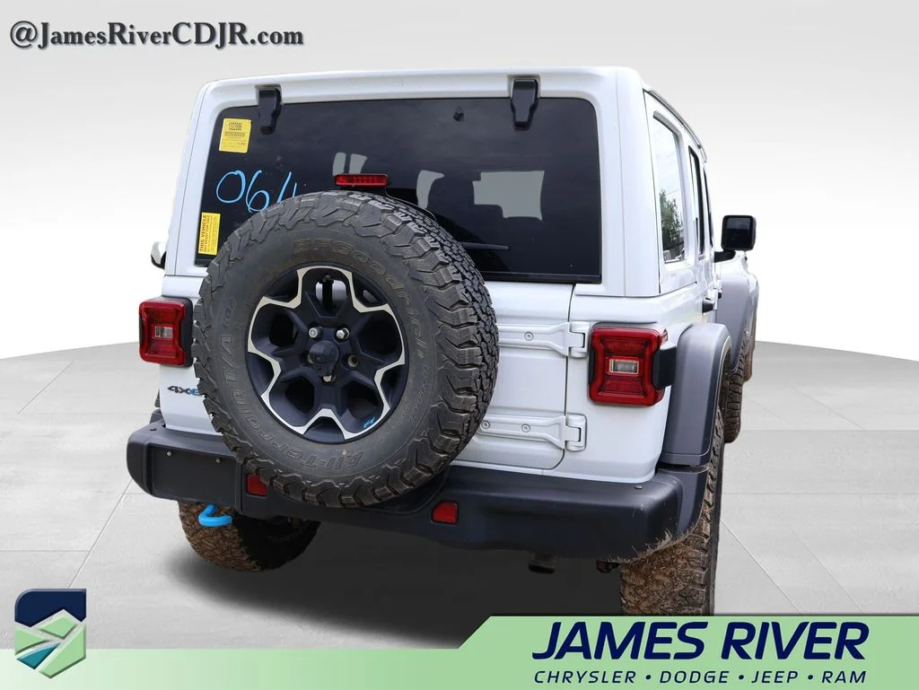 Used 2023 White Jeep Rubicon 4xe image 14