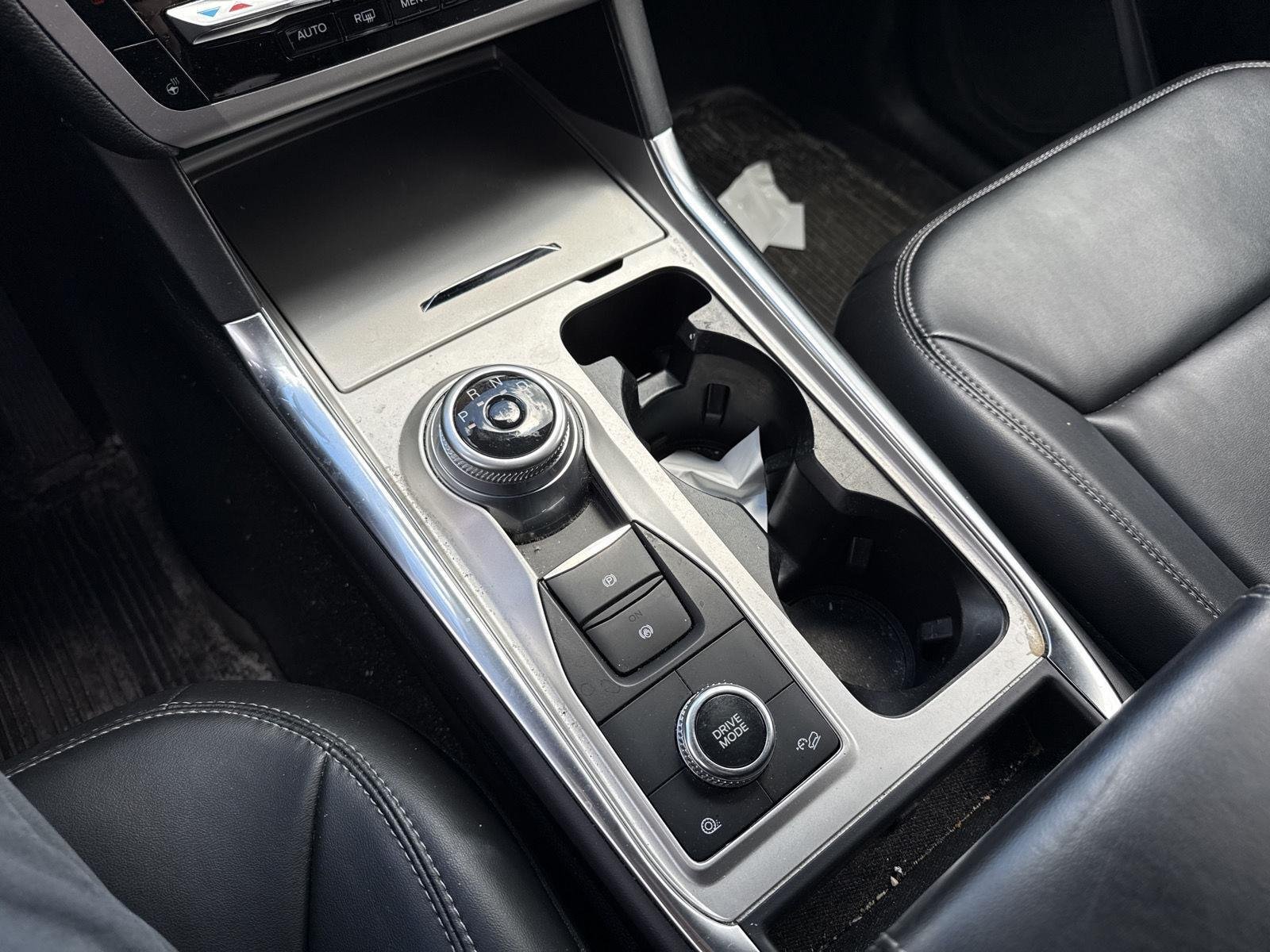 Used 2023 Iconic Silver Ford XLT image 10