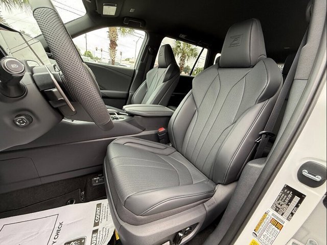 New 2026 Wind Chill Pearl Lexus F SPORT PERFORMANCE PREMIUM AWD image 18