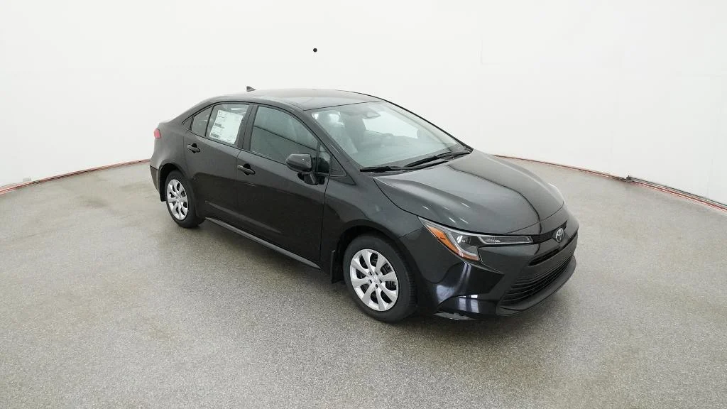 New 2026 Midnight Black Metallic Toyota LE image 10