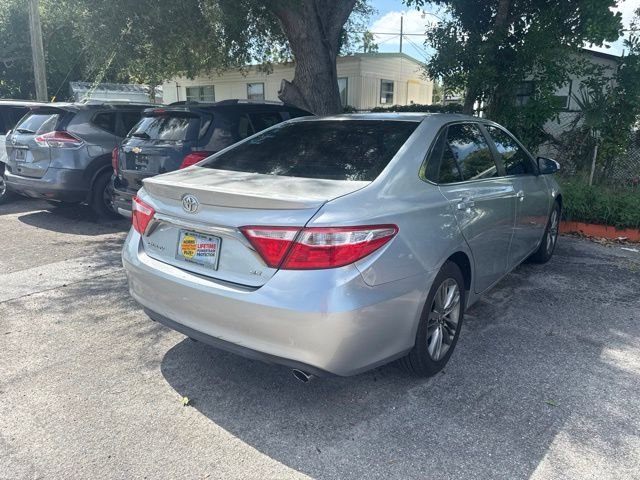 Used 2015 Silver Toyota SE image 7