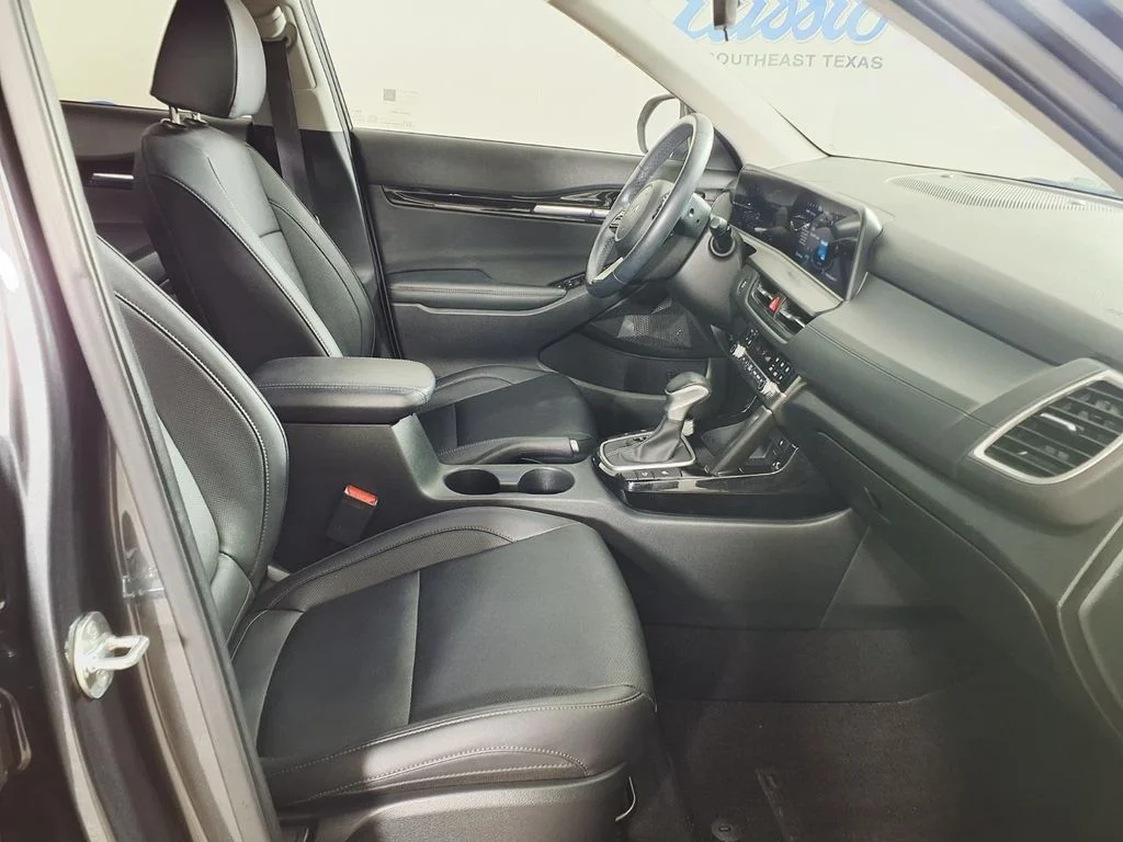 Certified Used 2024 Gray Kia EX image 9