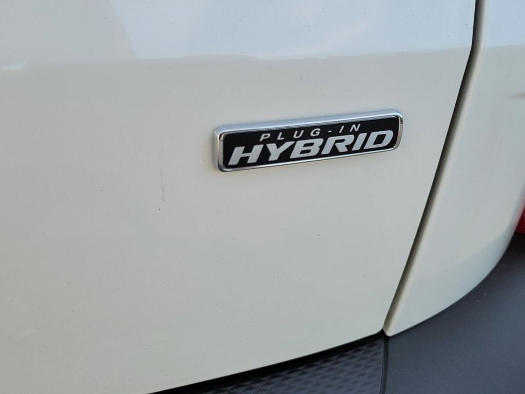 Used 2024 White Ford Base image 10