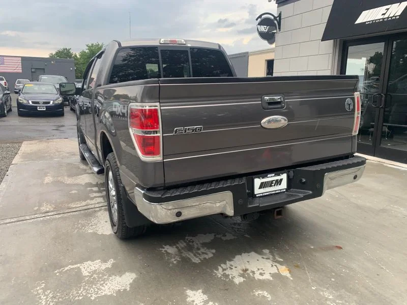 Used 2011 Gray Ford XLT Pickup 4D 5 1/2 ft image 12