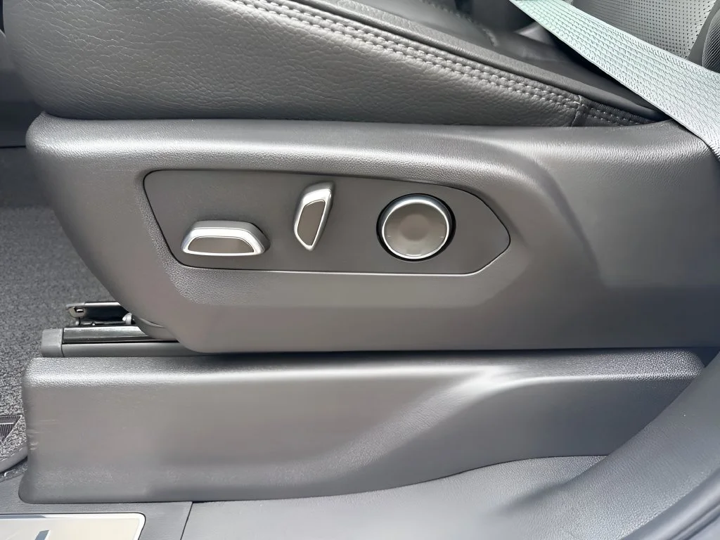 New 2026 Glacier White Tricoat GMC Denali image 10