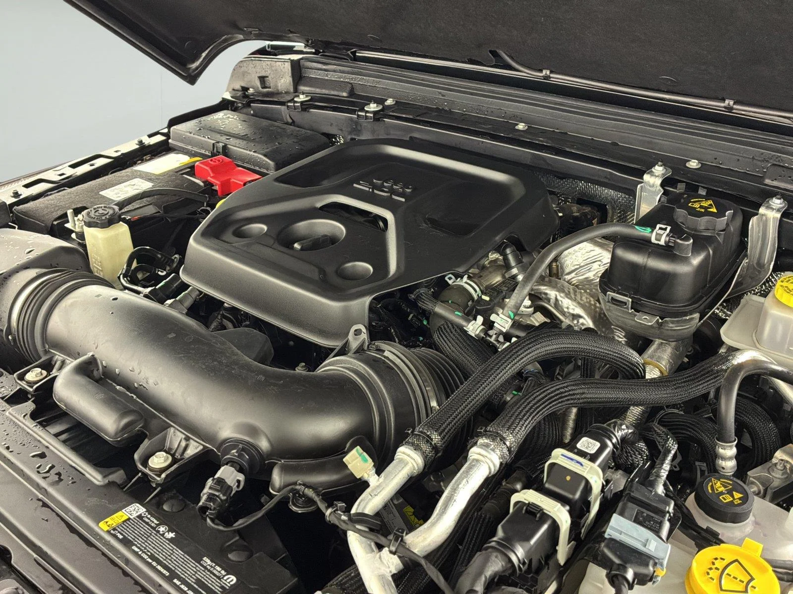 Used 2025 Black Clearcoat Jeep Sport S image 12