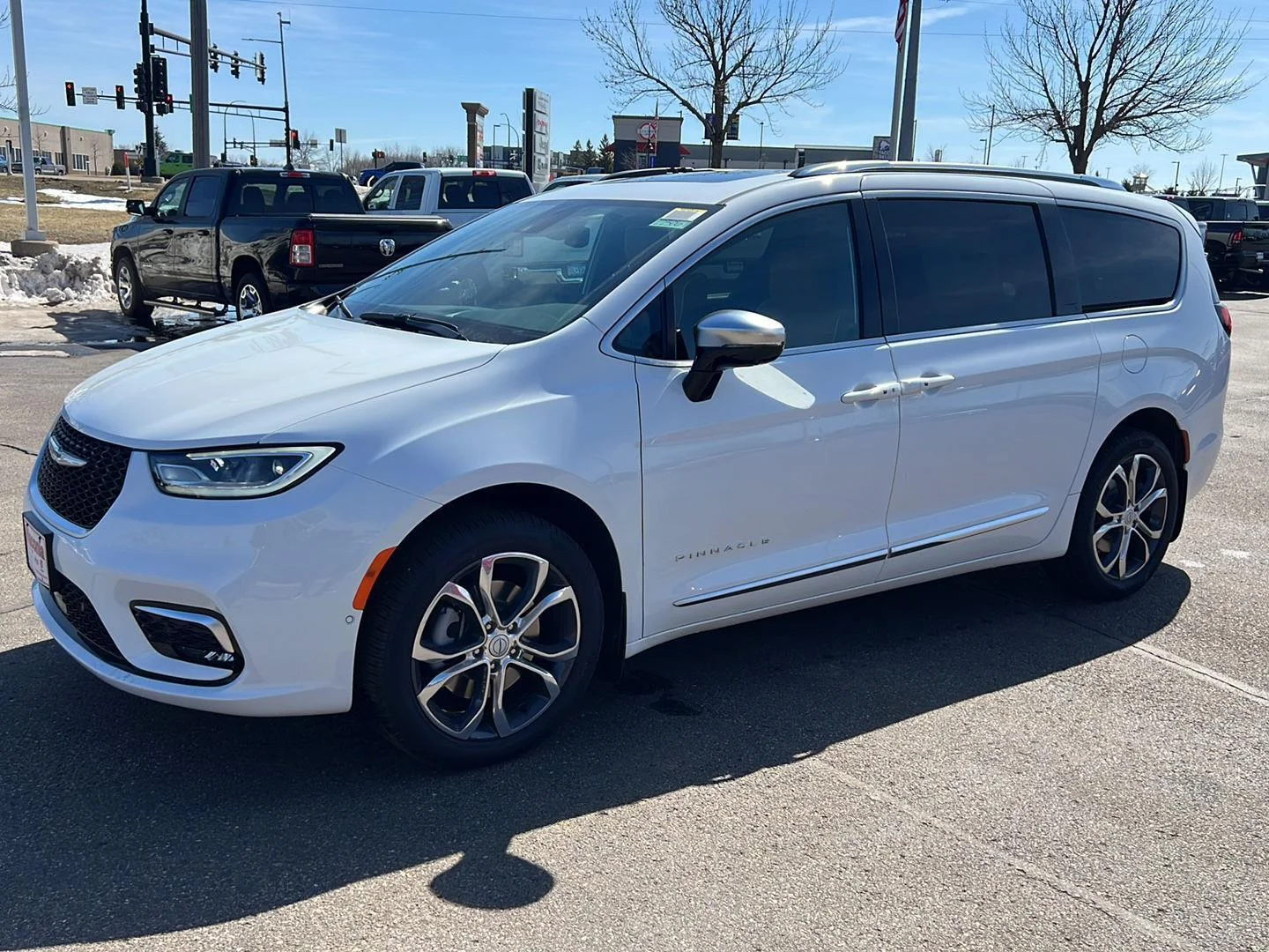 2026 Chrysler Pacifica Pinnacle AWD's photo