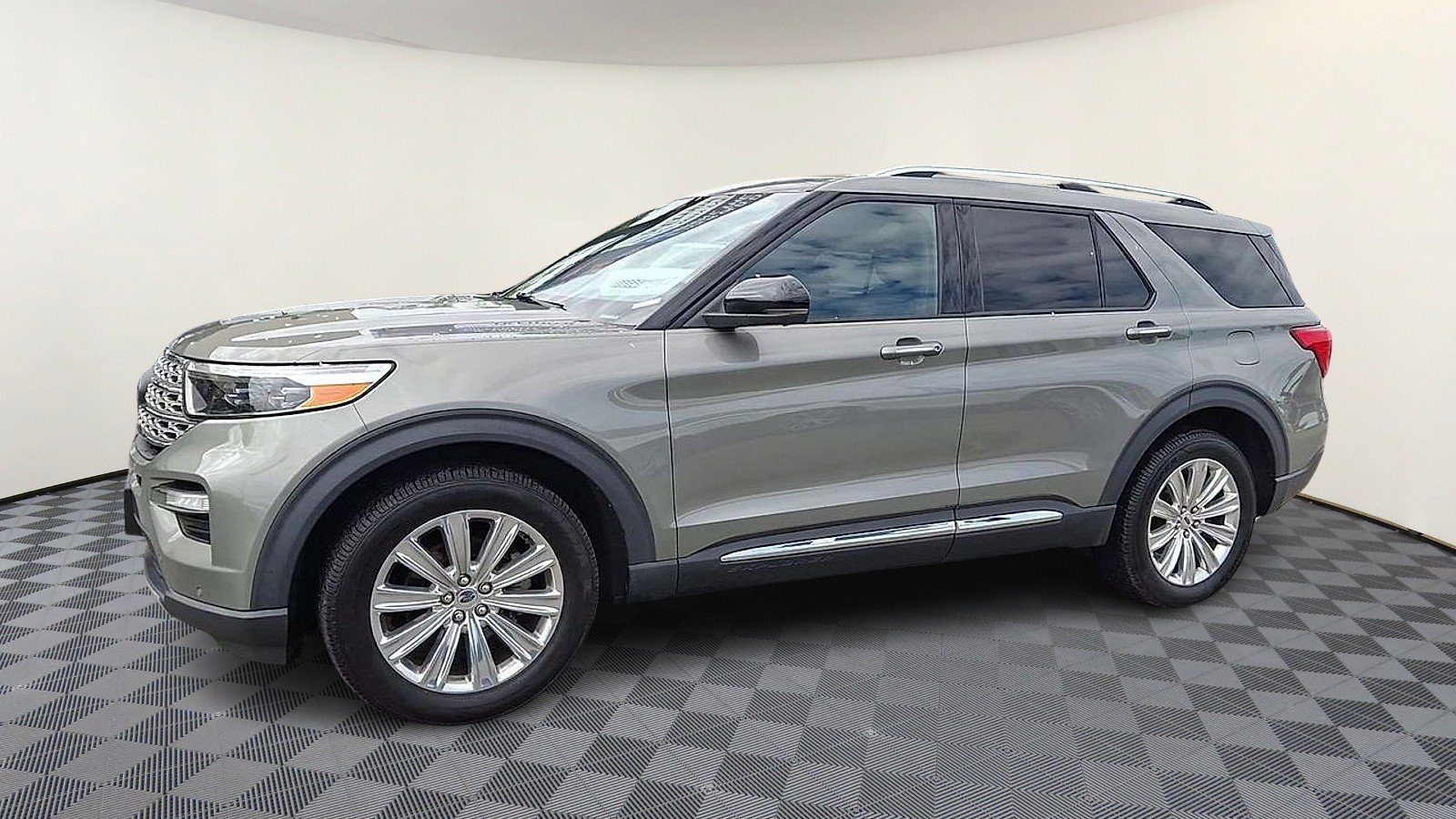 Used 2020 Silver Spruce Metallic - BN Ford Limited image 4